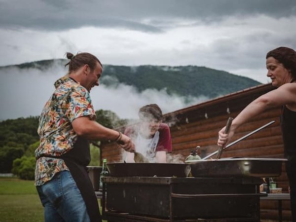 10 astuces pour devenir le roi de la plancha au gaz en extérieur